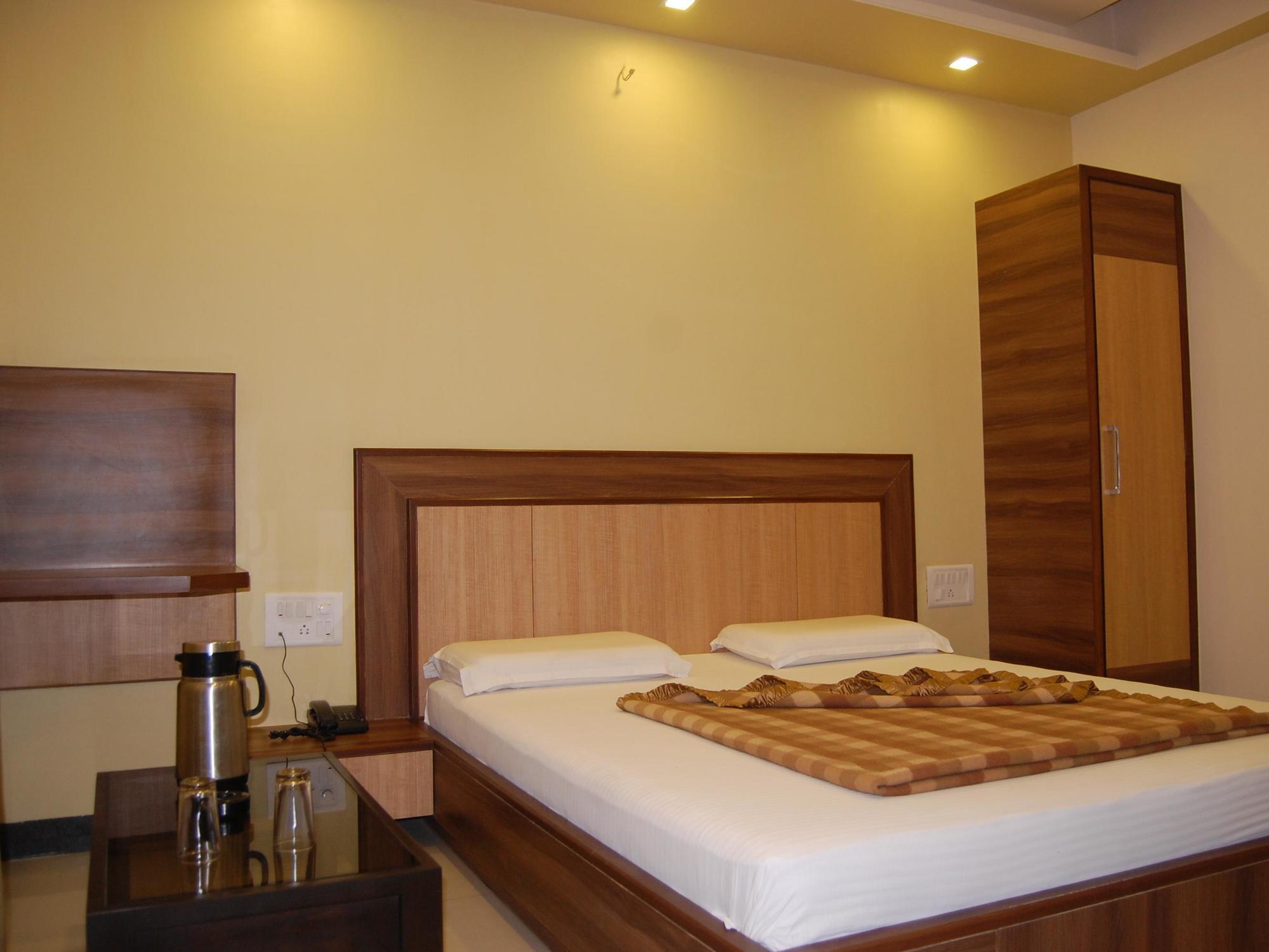 Hotel Shyam Villa Ābu Eksteriør billede